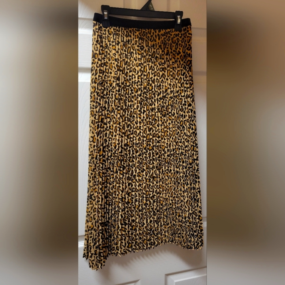 Good Hart skirt XS black tan leopard print